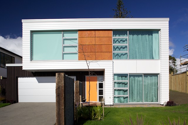 Modernist house in Millwater
